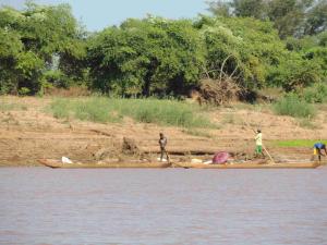 Tsiribihina river transportation